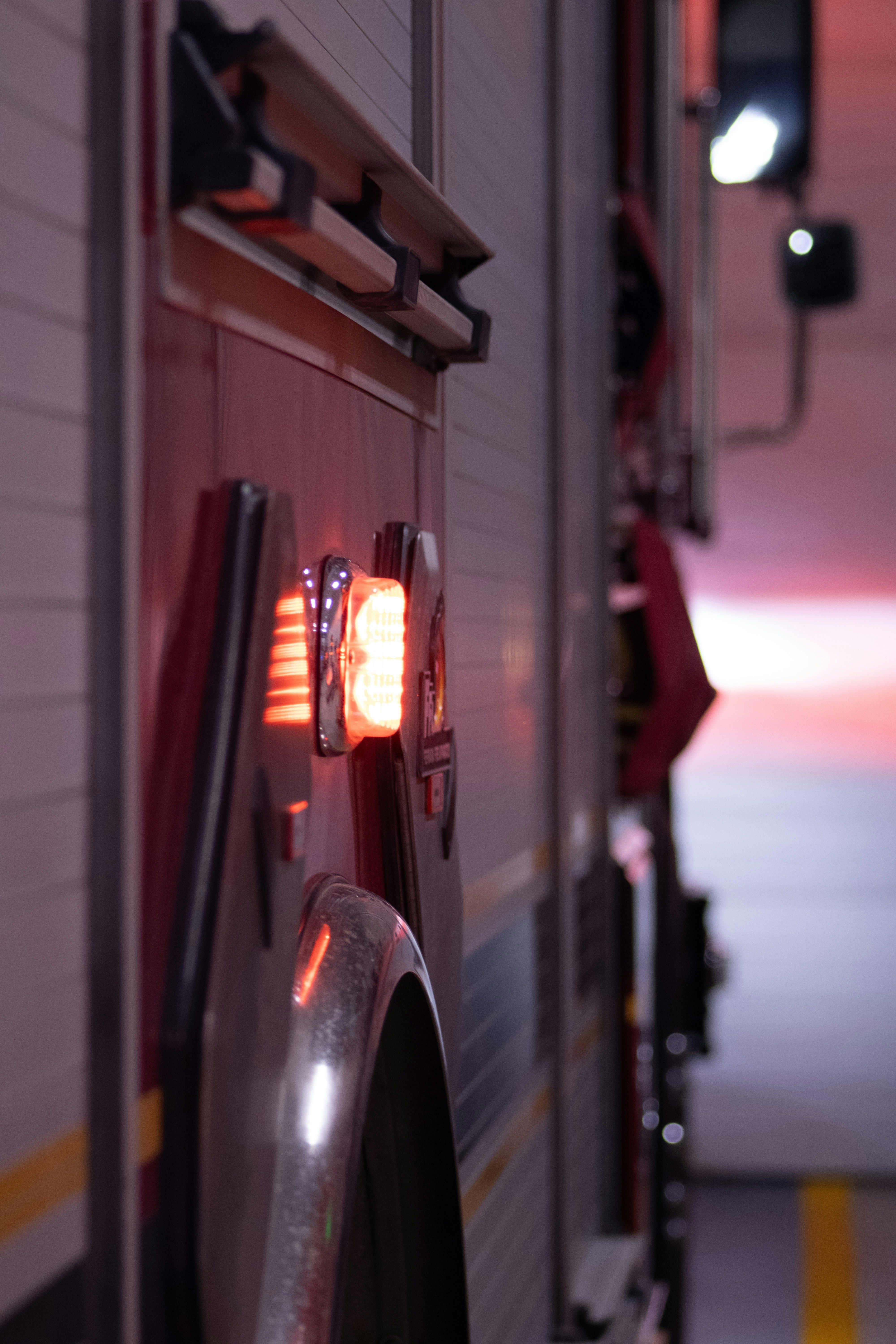 Fire response fleet vehicle